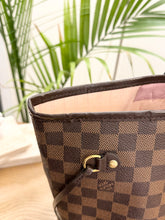Load image into Gallery viewer, LOUIS VUITTON Neverfull MM Damier Ebene Canvas Tote Bag in Rose Ballerine