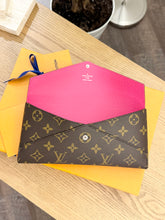 Load image into Gallery viewer, LOUIS VUITTON 2024 Monogram Canvas Kirigami Organizer in
Pondichery Pink