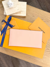 Load image into Gallery viewer, LOUIS VUITTON Empreinte Leather Credit Card Holder in Rose Poudre