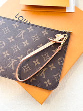 Load image into Gallery viewer, π LOUIS VUITTON 2025 LV x TM Takashi Murakami Monogram Pochette Wristlet Pouch
