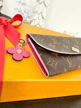 Load image into Gallery viewer, LOUIS VUITTON Monogram Bloom Flower Emilie Wallet in Fuchsia