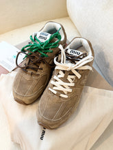 Load image into Gallery viewer, New Balance X Miu Miu Women’s 530 SL Suede Sneakers in Ecru / EU 38