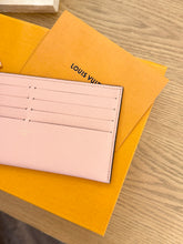 Load image into Gallery viewer, LOUIS VUITTON Empreinte Leather Credit Card Holder in Rose Poudre