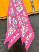 Load image into Gallery viewer, HERMES Rive Droite Rive Gauche Silk Twilly Bandeau Set - Rose