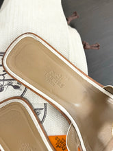 Load image into Gallery viewer, ▪️SOLD▪️HERMES Oran Sandals in White - EU37.5