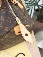 Load image into Gallery viewer, LOUIS VUITTON Monogram Speedy 30 Satchel Bag