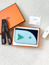 Load image into Gallery viewer, HERMES 2023 “Poisson” Card Holder in
Bleu Navy / Bleu Zéphyr / Vert Comics