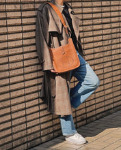 Load image into Gallery viewer, ✨NEW✨2025 Hermes Evelyne III 29 PM Bag / Gold / Palladium Hardware