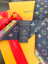 Load image into Gallery viewer, ▪️SOLD▪️LOUIS VUITTON 2022 Monogram LV Garden Silk Bandeau - Blue