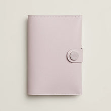 Load image into Gallery viewer, HERMES 2024 R.M.S Passport Holder - Mauve Pale / Evercolor