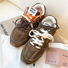Load image into Gallery viewer, New Balance X Miu Miu Women’s 530 SL Suede Sneakers in Cinnamon / EU 38