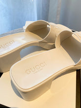 Load image into Gallery viewer, GUCCI Women's Rubber Slide Sandal - White - EU (39)