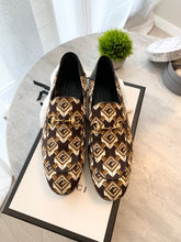 Load image into Gallery viewer, GUCCI Men’s Geometric G Print Loafers US9