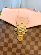 Load image into Gallery viewer, LOUIS VUITTON 2018 Damier Ebene Clapton Backpack In Magnolia