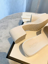 Load image into Gallery viewer, GUCCI Women's Rubber Slide Sandal - White - EU (39)