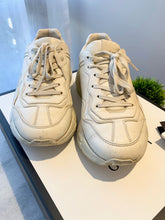 Load image into Gallery viewer, GUCCI Men’s Rhyton Gucci Logo Leather Sneaker - Ivory - UK (6.5)