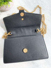 Load image into Gallery viewer, Gucci Sylvie Super Mini Chain Crossbody Bag - Black