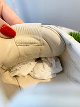 Load image into Gallery viewer, GUCCI Men’s Rhyton Gucci Logo Leather Sneaker - Ivory - UK (6.5)