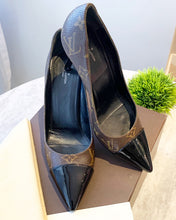 Load image into Gallery viewer, LOUIS VUITTON Patent Leather Monogram Fetish Pumps EU39