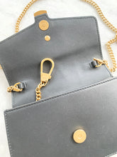 Load image into Gallery viewer, Gucci Sylvie Super Mini Chain Crossbody Bag - Black