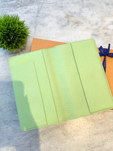 Load image into Gallery viewer, LOUIS VUITTON Monogram Villes D'europe City Guide Notebook Cover