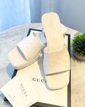 Load image into Gallery viewer, GUCCI Women's Rubber Slide Sandal - White - EU (39)