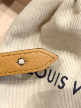 Load image into Gallery viewer, LOUIS VUITTON Monogram Essential V Bracelet Size 15