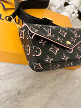 Load image into Gallery viewer, LOUIS VUITTON 2022 Felicie Strap & Go Crossbody Bag In Black