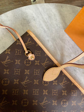 Load image into Gallery viewer, Louis Vuitton 2022 Neverfull MM Monogram Tote Bag in Cherry