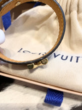 Load image into Gallery viewer, LOUIS VUITTON Monogram Essential V Bracelet Size 15