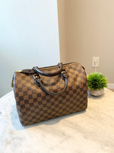 Load image into Gallery viewer, LOUIS VUITTON Damier Ebene Speedy 30 Satchel Bag