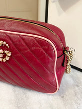 Load image into Gallery viewer, GUCCI Matelasse Diagonal Small Enamel GG Marmont Chain Crossbody Bag in Red