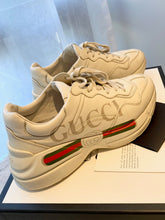 Load image into Gallery viewer, GUCCI Men’s Rhyton Gucci Logo Leather Sneaker - Ivory - UK (6.5)