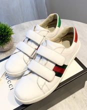 Load image into Gallery viewer, GUCCI New Ace Logo Sneakers In White EU37