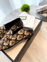 Load image into Gallery viewer, GUCCI Men’s Geometric G Print Loafers US9