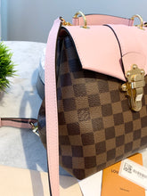 Load image into Gallery viewer, LOUIS VUITTON 2018 Damier Ebene Clapton Backpack In Magnolia