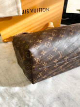 Load image into Gallery viewer, LOUIS VUITTON Graceful MM Monogram Canvas Hobo Bag in Peony
