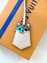 Load image into Gallery viewer, 🐶NEW!! LOUIS VUITTON 2025 Monogram LV Dog Bag Charm
