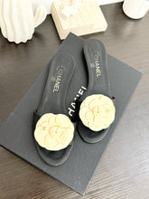 Load image into Gallery viewer, CHANEL Camellia Flower Leather Flat Sandals in Black/White - EU37.5
