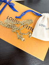 Load image into Gallery viewer, LOUIS VUITTON Chain Strap in Gold
