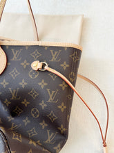 Load image into Gallery viewer, LOUIS VUITTON 2025 Monogram Neverfull MM Monogram Tote / Rose Beige
