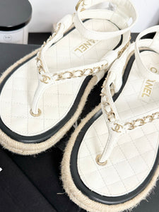 ▪️SOLD▪️CHANEL Lambskin Chain CC Thong Espadrille Sandals in White (EU36)