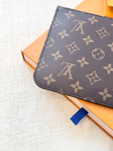 Load image into Gallery viewer, 💖 LOUIS VUITTON 2025 LV x TM Takashi Murakami Monogram Pochette Wristlet Pouch

