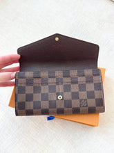 Load image into Gallery viewer, LOUIS VUITTON Damier Ebene Sarah Wallet
