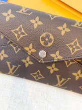 Load image into Gallery viewer, 💙 NEW!! LOUIS VUITTON 2025 Monogram Kirigami Organizer / Gaston Blue
