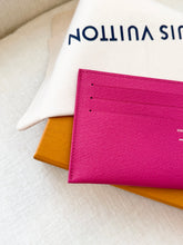Load image into Gallery viewer, LOUIS VUITTON 2025 Canvas Credit Card Holder / Pondichery Pink
