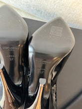 Load image into Gallery viewer, SAINT LAURENT Patent Leather Vernice Grupy 110 Slingback Pumps / Black / 37 EU
