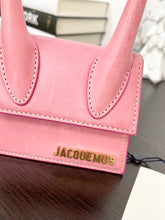 Load image into Gallery viewer, JACQUEMUS Le Chiquito Mini Leather Tote in Pink
