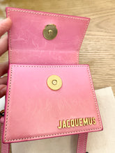 Load image into Gallery viewer, Jacquemus Le Chiquito&#39; Signature Mini Handbag in Pink
