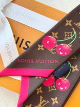 Load image into Gallery viewer, LOUIS VUITTON LV x TM Takashi Murakami Monogram Cerise Bandeau / Brown
